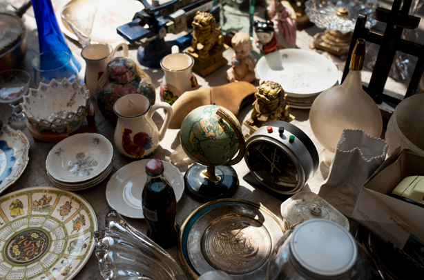 Membuat Kerajinan dari Barang Bekas yang Bernilai Jual