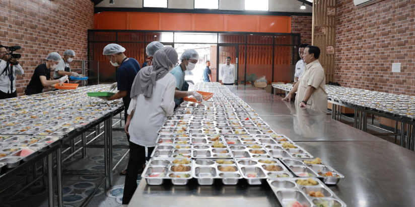 Monitoring Kebersihan Ruang Penyajian Utama untuk Kenyamanan