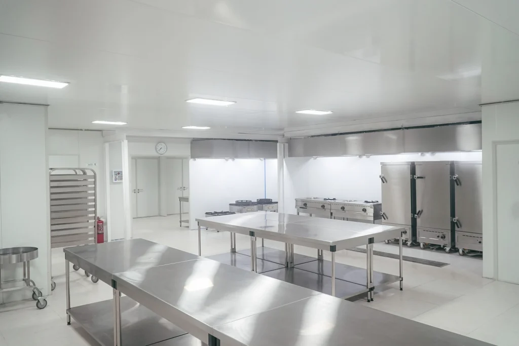 Tips Memilih Meja Dapur Stainless Steel yang Awet dan Higienis