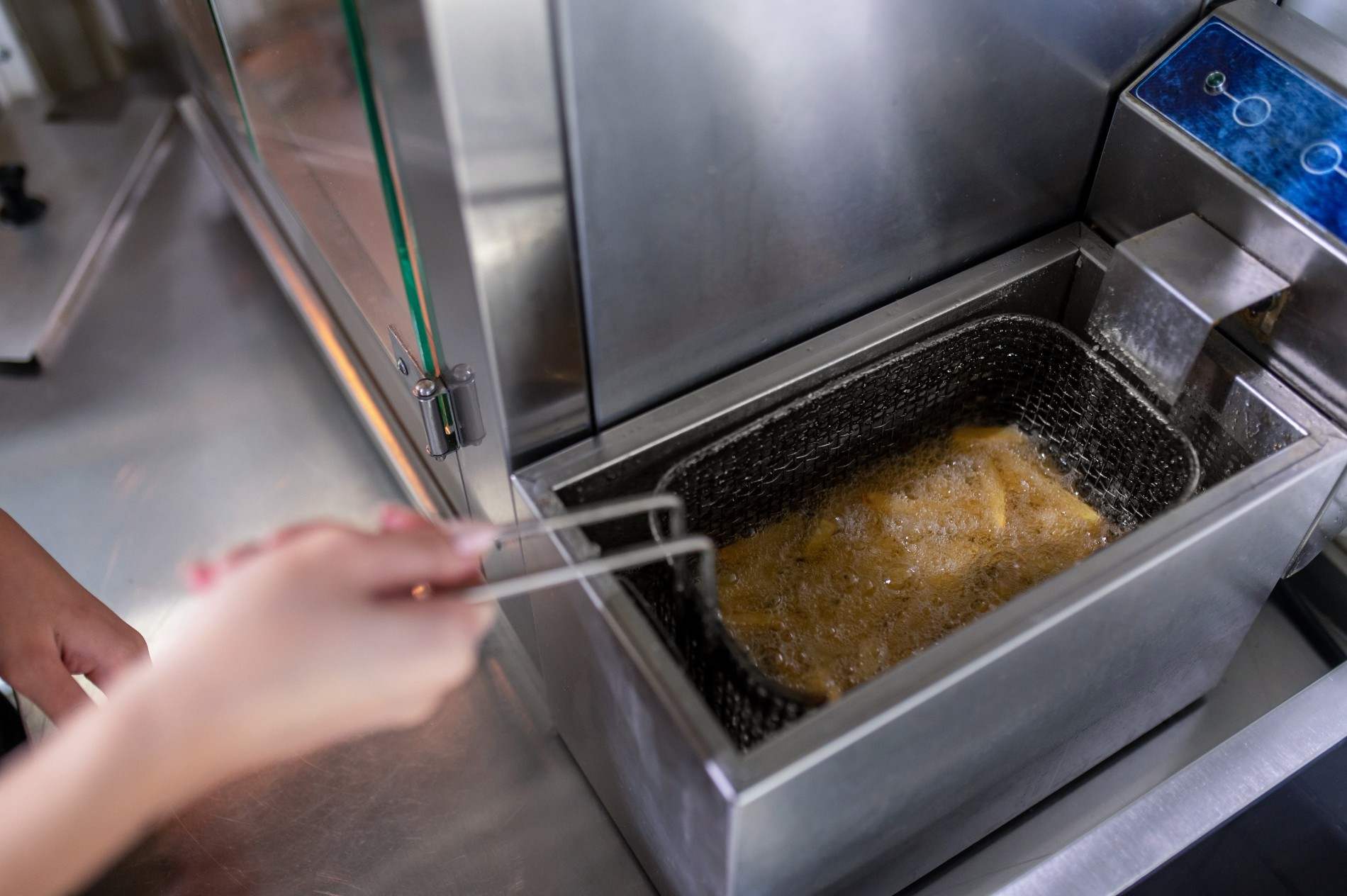 Hal yang Perlu Diperhatikan Saat Vacuum Frying agar Hasil Optimal