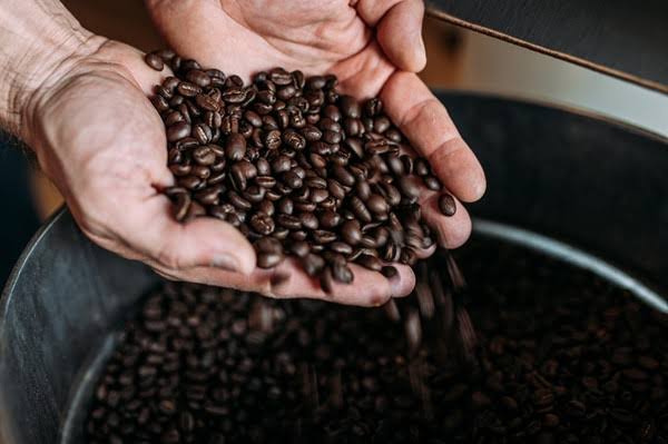Cara Meningkatkan Hasil Pengupasan Biji Kopi Kering