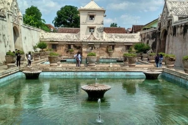 Taman Sari Historical Attraction: Discover Yogyakarta’s Royal Past